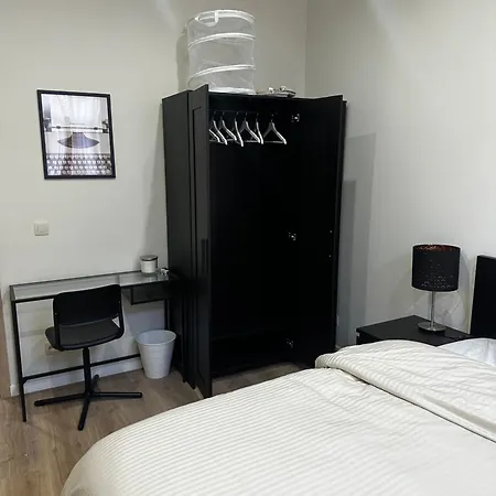 Charming Canal-side In The Heart Of Daire