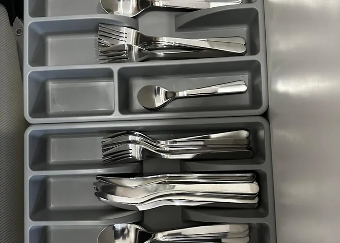 Charming Canal-side In The Heart Of Γάνδη