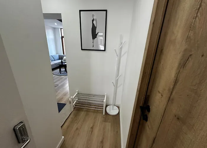 Apartment Charming Canal-side In The Heart Of